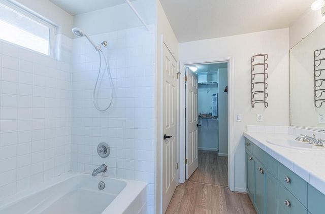 980 Longfellow Drive, Salinas, CA 93906