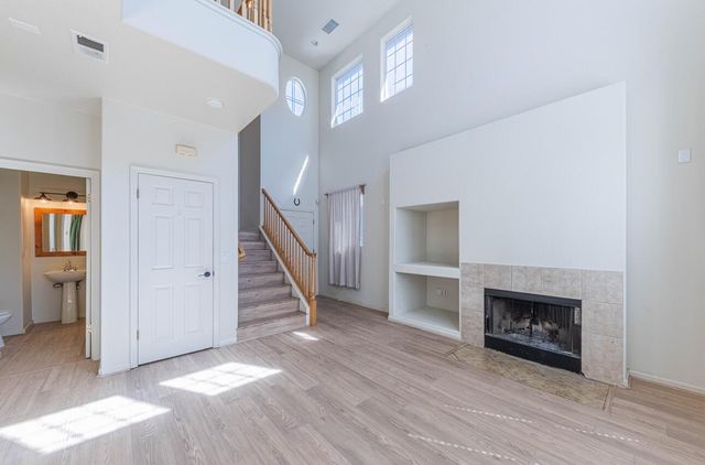 980 Longfellow Drive, Salinas, CA 93906