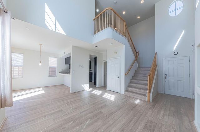 980 Longfellow Drive, Salinas, CA 93906