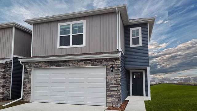 4737 171st Street, Urbandale, IA 50323