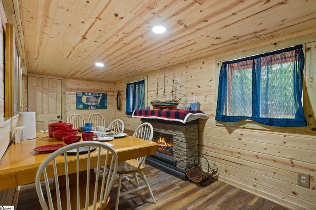 1436 Highway 414, Travelers Rest, SC 29690