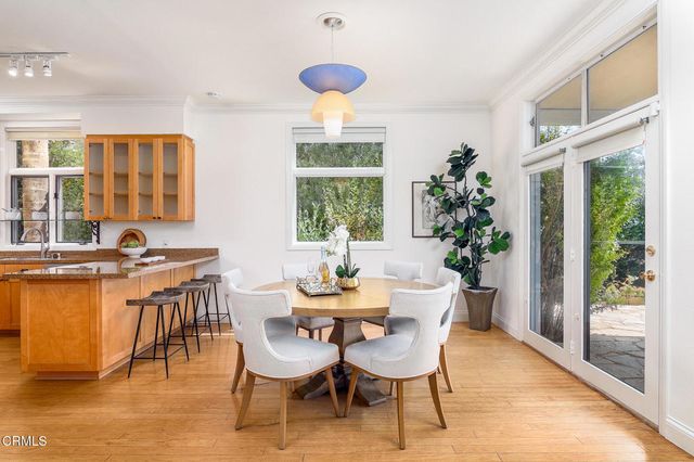 101 Rios Court, Solana Beach, CA 92075