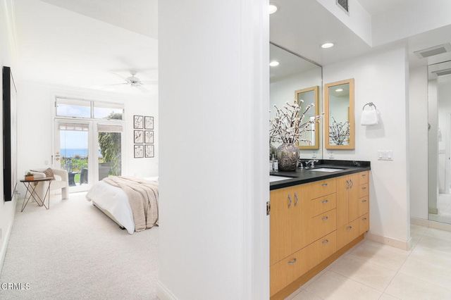 101 Rios Court, Solana Beach, CA 92075