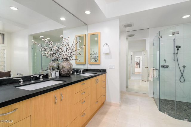 101 Rios Court, Solana Beach, CA 92075