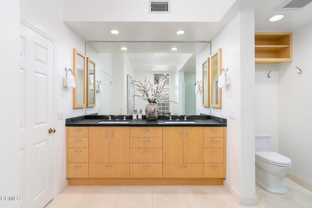 101 Rios Court, Solana Beach, CA 92075