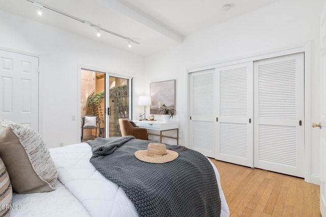 101 Rios Court, Solana Beach, CA 92075