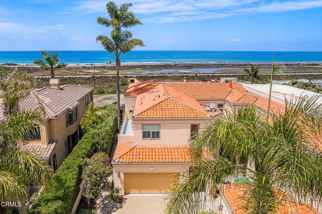 101 Rios Court, Solana Beach, CA 92075