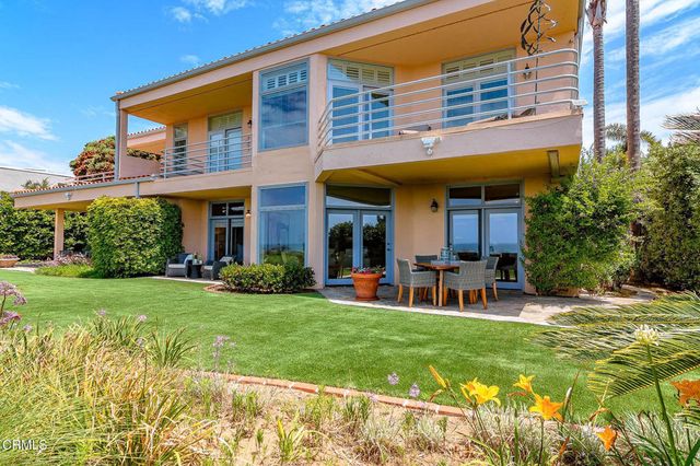 101 Rios Court, Solana Beach, CA 92075