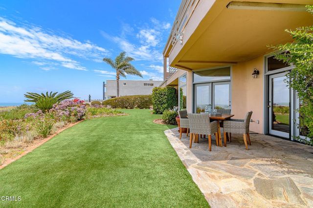 101 Rios Court, Solana Beach, CA 92075