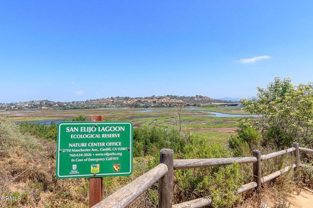 101 Rios Court, Solana Beach, CA 92075