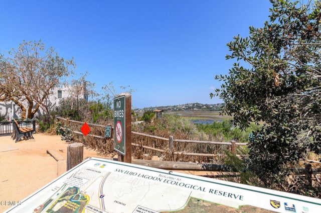 101 Rios Court, Solana Beach, CA 92075