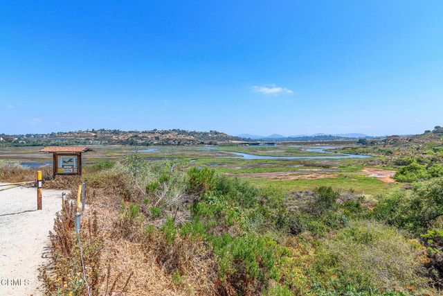 101 Rios Court, Solana Beach, CA 92075