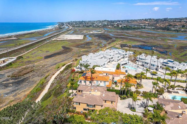 101 Rios Court, Solana Beach, CA 92075