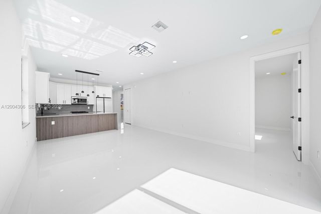 322 Ranch Ave, Lehigh Acres, FL 33974