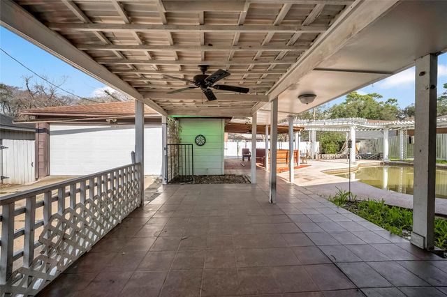 618 Cypresswood Drive, Spring, TX 77388