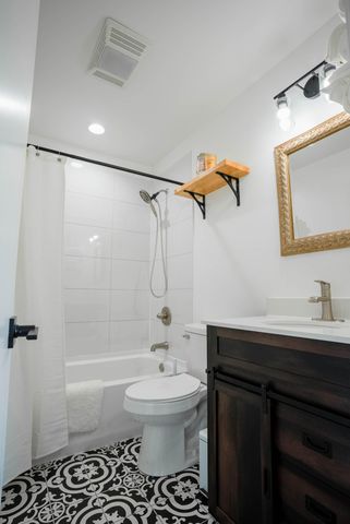 707 N Ernest Street, Griffith, IN 46319