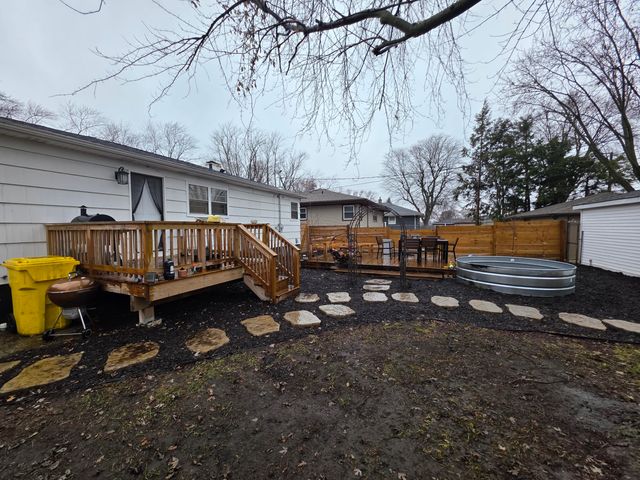 707 N Ernest Street, Griffith, IN 46319