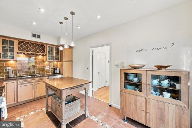 616 PICKFORD PL NE, Washington, DC 20002