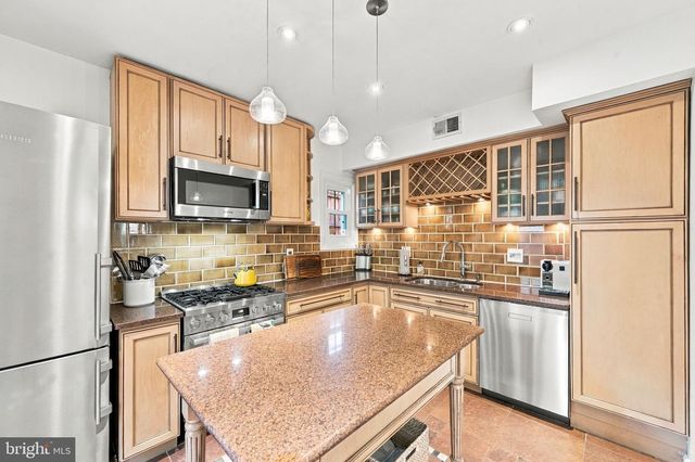 616 PICKFORD PL NE, Washington, DC 20002