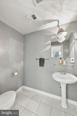 616 PICKFORD PL NE, Washington, DC 20002