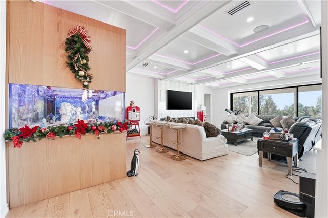 381 S Henning Way, Anaheim, CA 92807