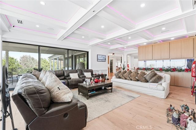 381 S Henning Way, Anaheim, CA 92807