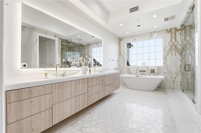 381 S Henning Way, Anaheim, CA 92807