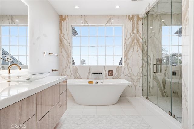 381 S Henning Way, Anaheim, CA 92807