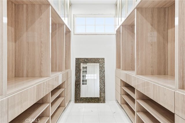 381 S Henning Way, Anaheim, CA 92807