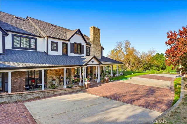 381 S Henning Way, Anaheim, CA 92807