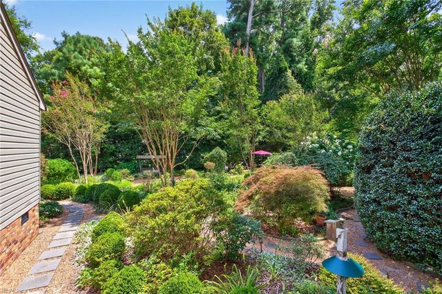 104 Artillery RD, Yorktown, VA 23692