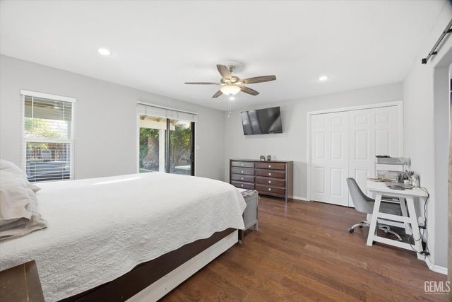 7701 Shetland Drive, Bakersfield, CA 93309