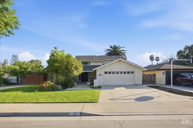 7701 Shetland Drive, Bakersfield, CA 93309