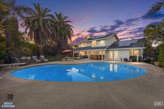 7701 Shetland Drive, Bakersfield, CA 93309