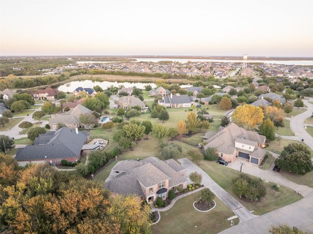 303 Lago Grande Trail, Wylie, TX 75098