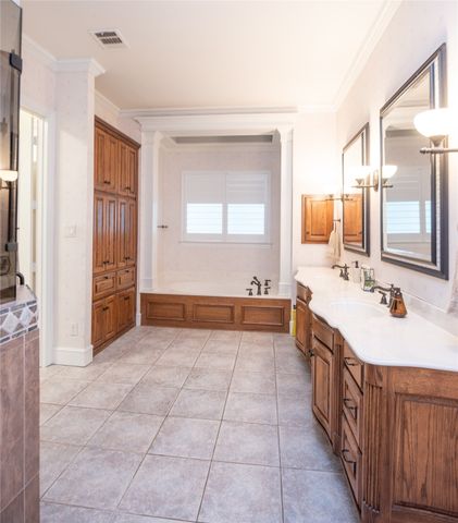 303 Lago Grande Trail, Wylie, TX 75098