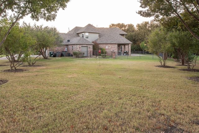 303 Lago Grande Trail, Wylie, TX 75098