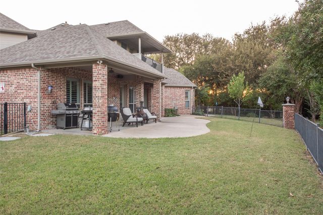 303 Lago Grande Trail, Wylie, TX 75098