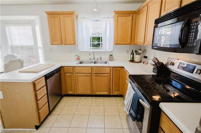 1270 Birch Hill Drive, Kernersville, NC 27284
