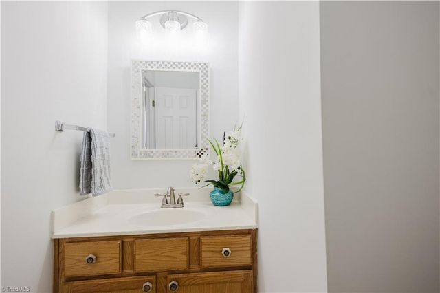 1270 Birch Hill Drive, Kernersville, NC 27284