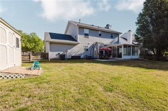 1270 Birch Hill Drive, Kernersville, NC 27284