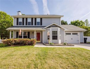 1270 Birch Hill Drive, Kernersville, NC 27284