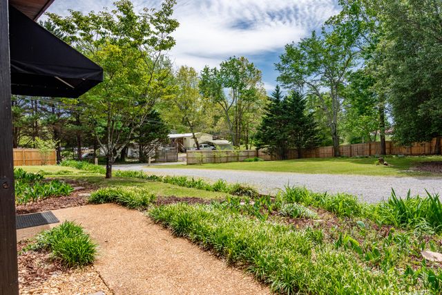12615 Civic Club Road, Soddy Daisy, TN 37379