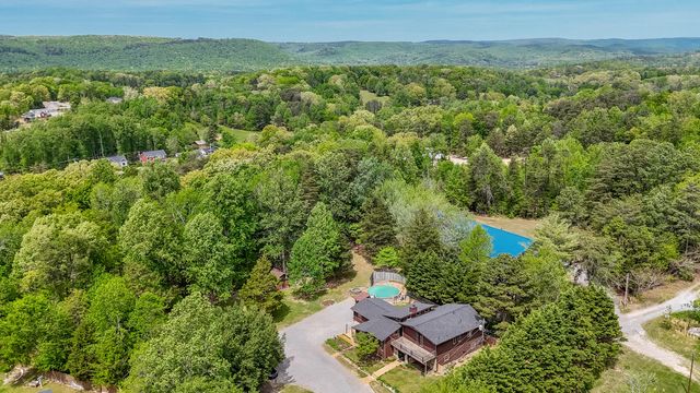 12615 Civic Club Road, Soddy Daisy, TN 37379