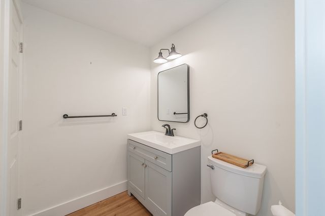 6 Hitching Post Ln, Wilbraham, MA 01095