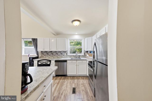 707 LAKESHORE DR, Millville, NJ 08332