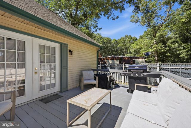 707 LAKESHORE DR, Millville, NJ 08332