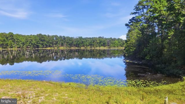 707 LAKESHORE DR, Millville, NJ 08332