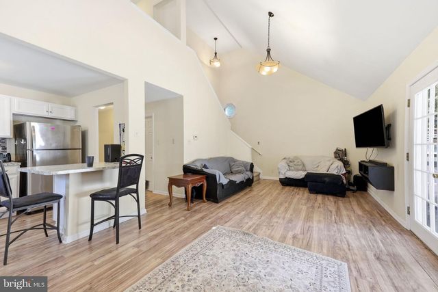 707 LAKESHORE DR, Millville, NJ 08332
