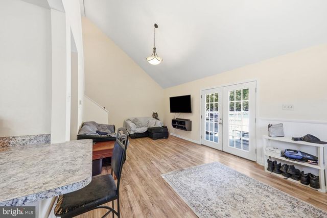 707 LAKESHORE DR, Millville, NJ 08332